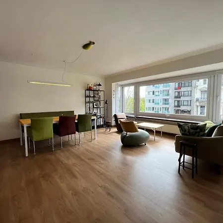 Apartamento 2 Bedroom In The Centre Of T30